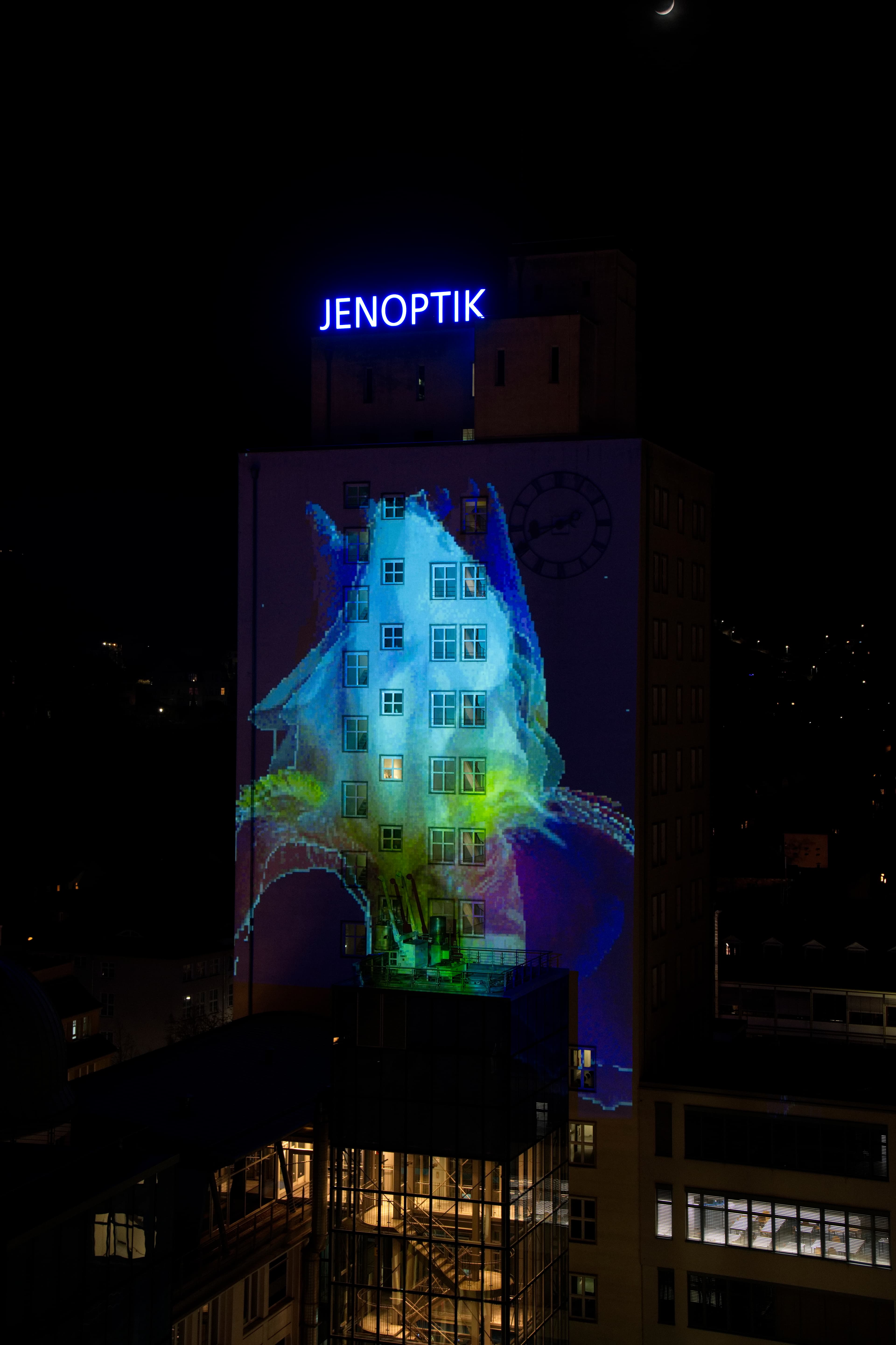 Installation view at tangente digital art, Jena — vertical screen in the gallery.
